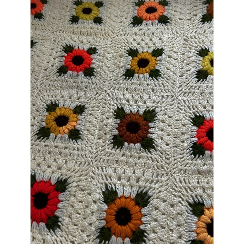 Vintage Handmade Crochet Granny Square Sunflower Blanket / Throw 76x83